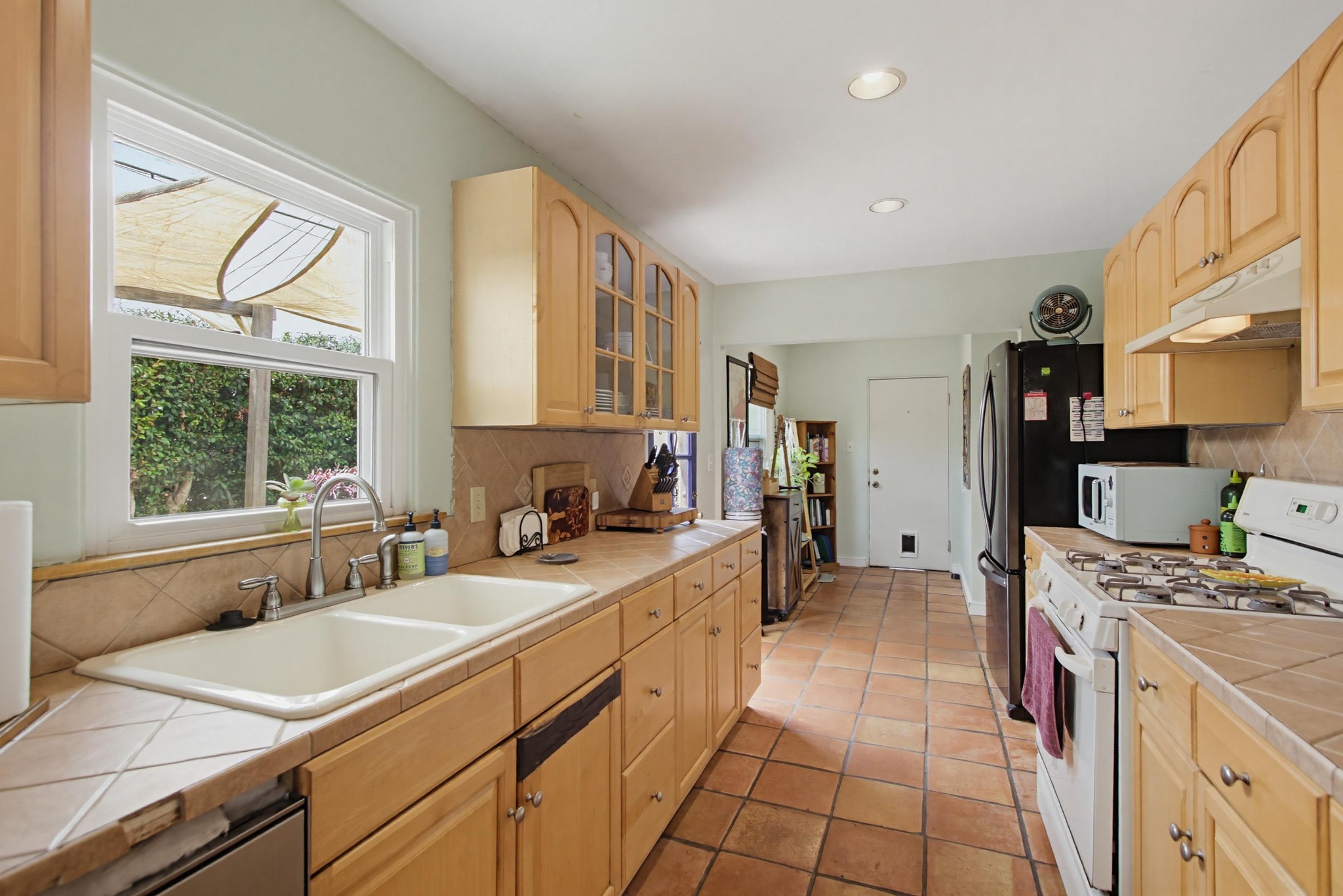 Virtual tour photo 20 of 53 for 3580 Redwood St
