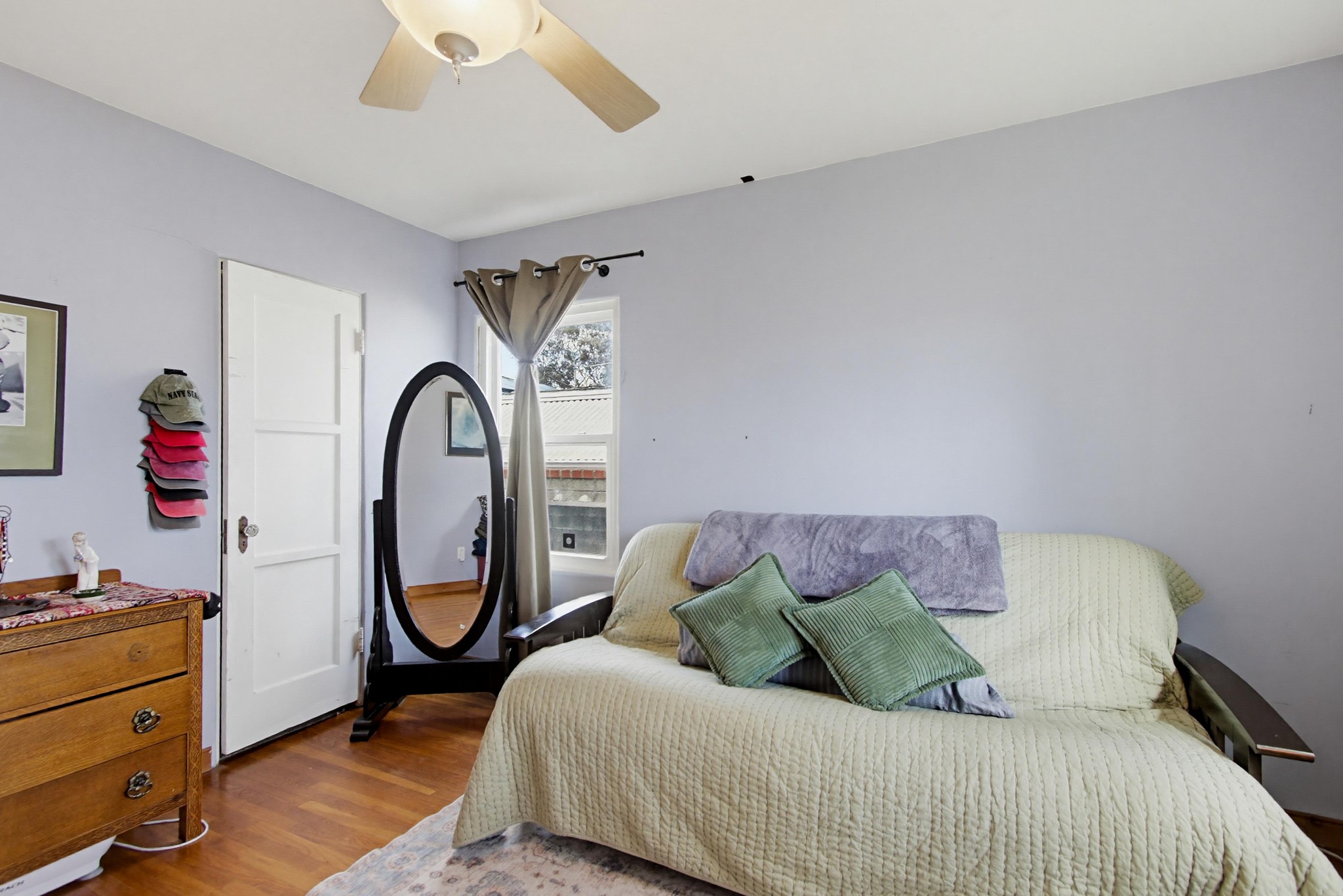 Virtual tour photo 23 of 53 for 3580 Redwood St
