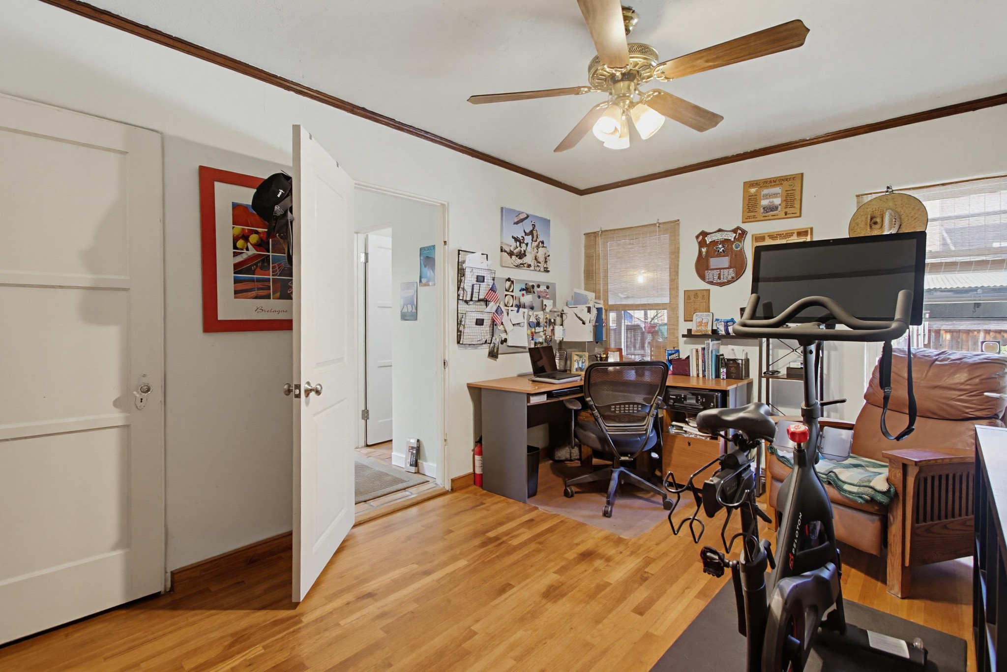 Virtual tour photo 27 of 53 for 3580 Redwood St