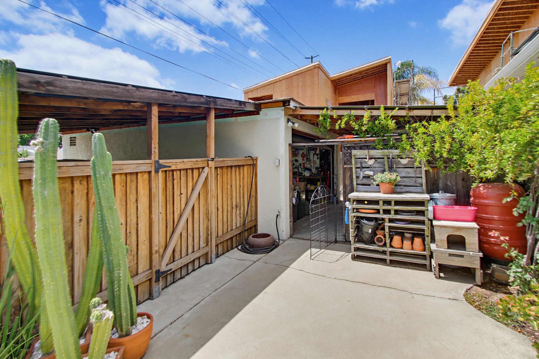 Virtual tour photo 47 of 53 for 3580 Redwood St