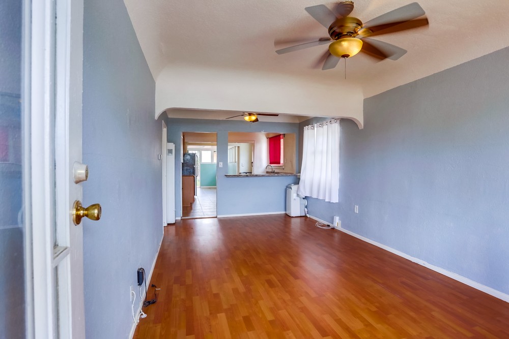 Virtual tour photo 5 of 29 for 3581 44th St