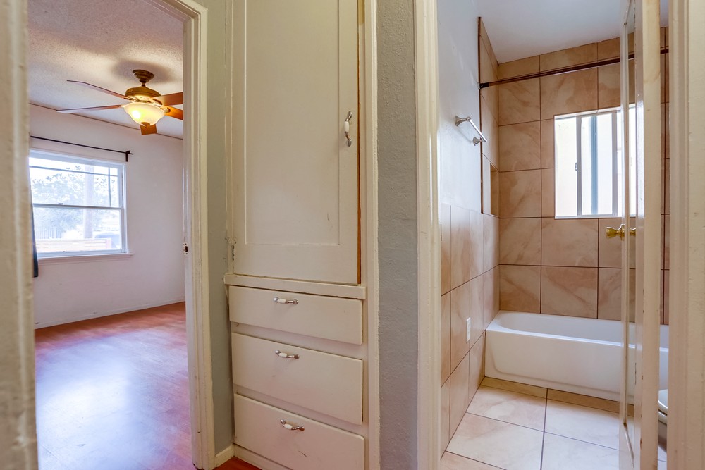 Virtual tour photo 15 of 29 for 3581 44th St