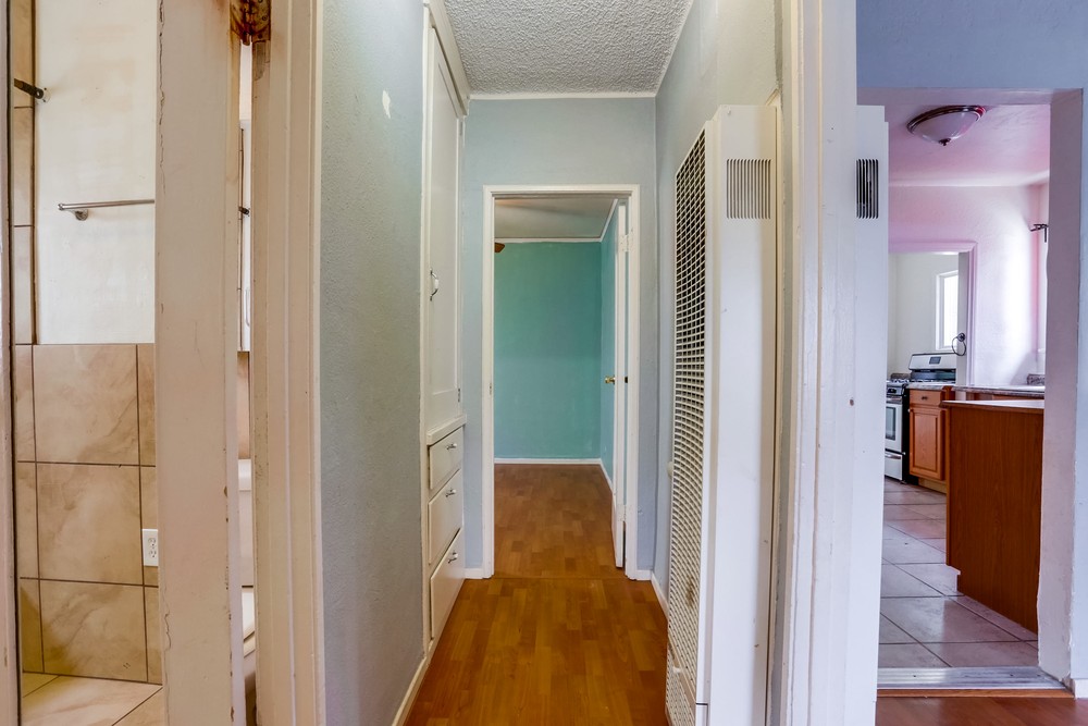 Virtual tour photo 16 of 29 for 3581 44th St