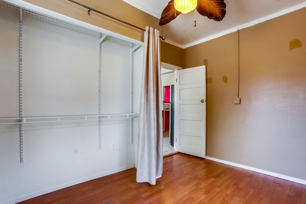 Virtual tour photo 23 of 29 for 3581 44th St