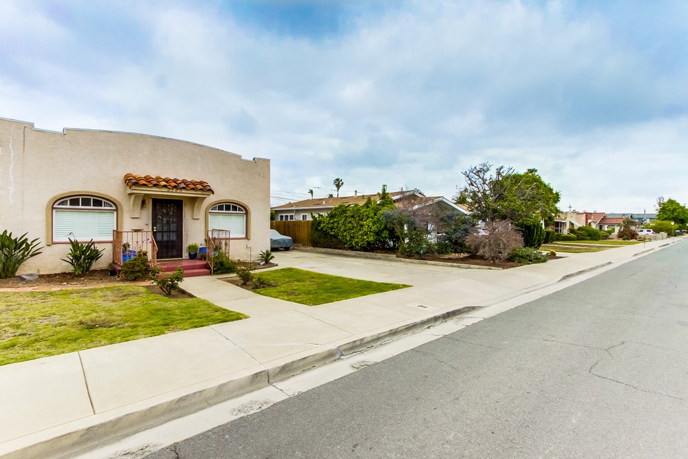Virtual tour photo 5 of 39 for 3581 Ray St