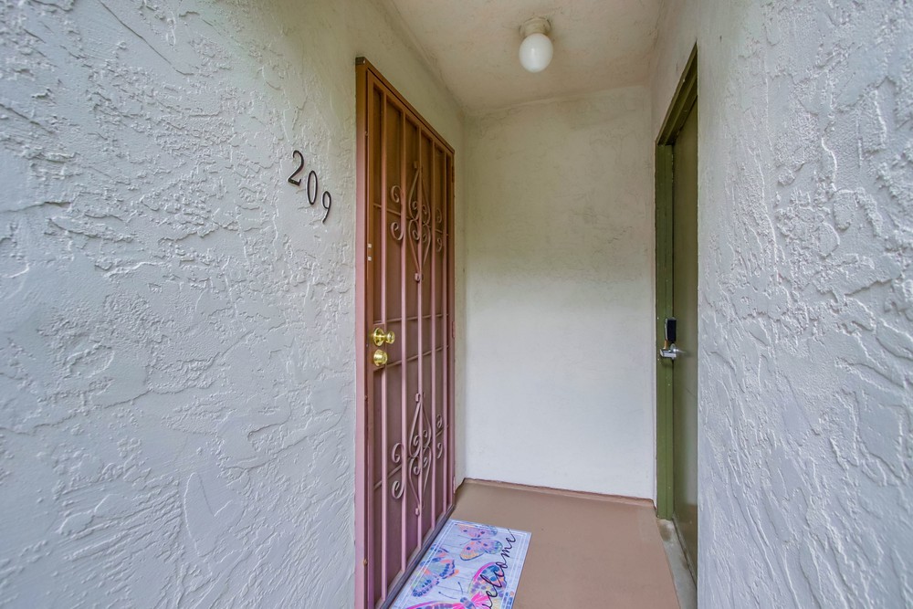 Virtual tour photo 5 of 39 for 3583 Ruffin Rd UNIT 209
