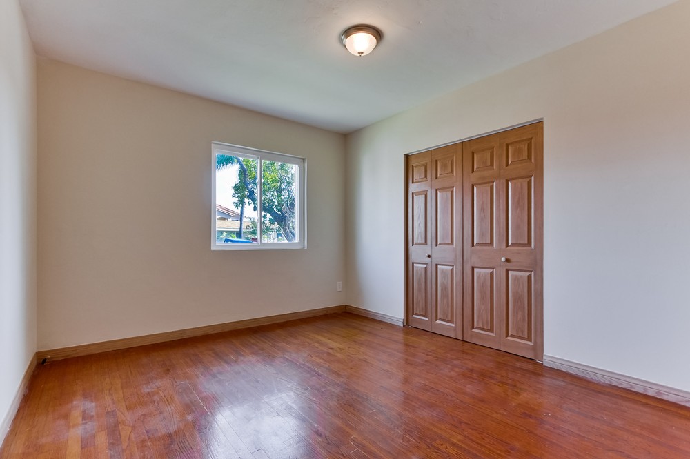 Virtual tour photo 21 of 28 for 3584 45th St