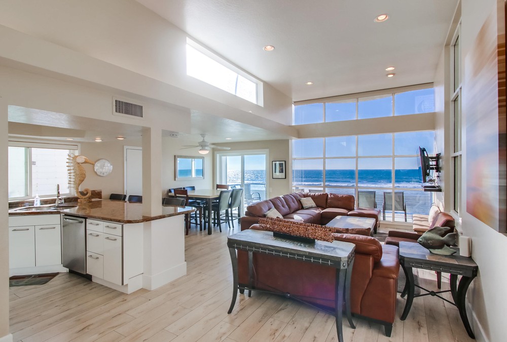 Virtual tour photo 4 of 73 for 3587 Ocean Front Walk