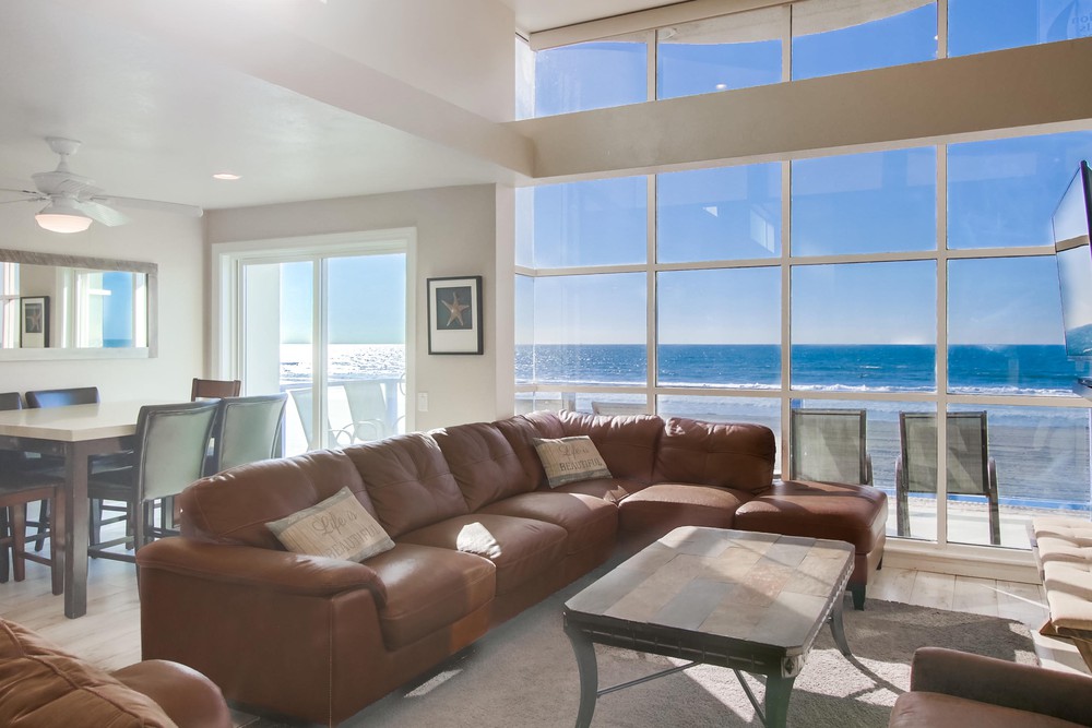 Virtual tour photo 5 of 73 for 3587 Ocean Front Walk