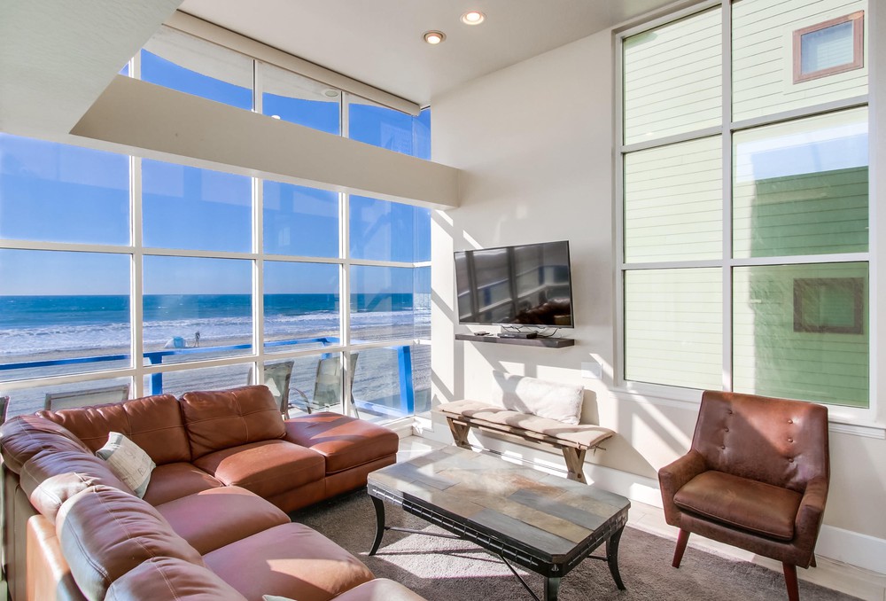 Virtual tour photo 7 of 73 for 3587 Ocean Front Walk