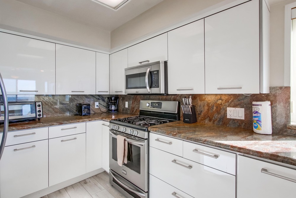 Virtual tour photo 13 of 73 for 3587 Ocean Front Walk