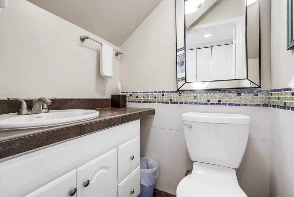 Virtual tour photo 17 of 73 for 3587 Ocean Front Walk