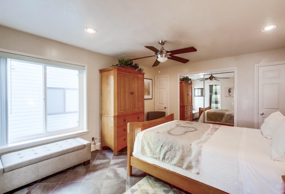 Virtual tour photo 21 of 73 for 3587 Ocean Front Walk