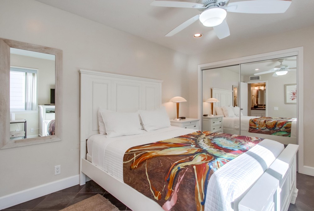 Virtual tour photo 27 of 73 for 3587 Ocean Front Walk