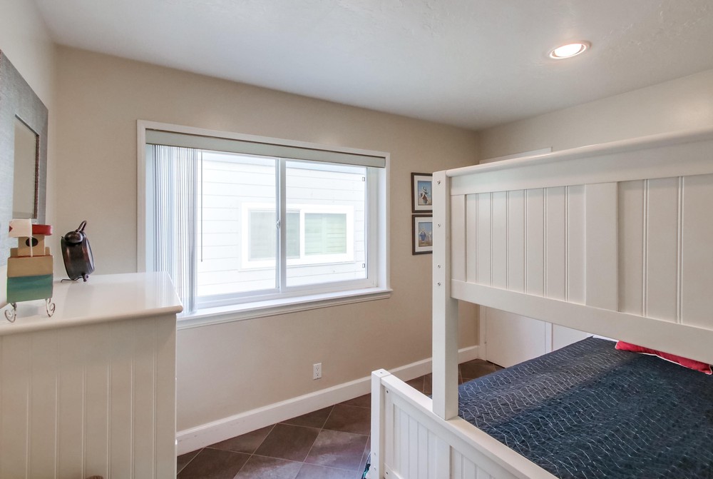 Virtual tour photo 33 of 73 for 3587 Ocean Front Walk