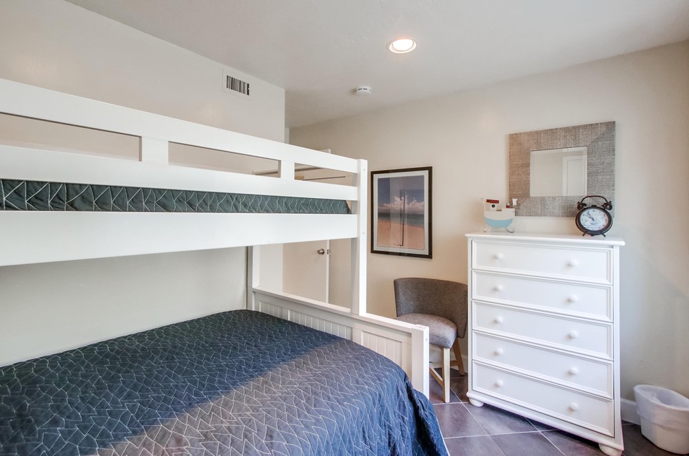 Virtual tour photo 35 of 73 for 3587 Ocean Front Walk
