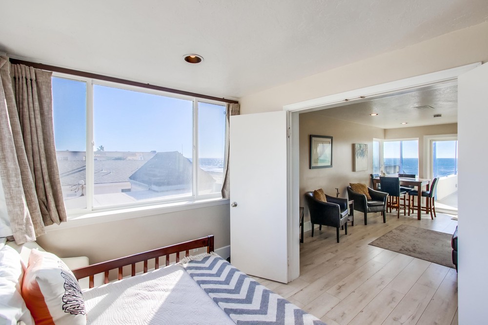 Virtual tour photo 42 of 73 for 3587 Ocean Front Walk