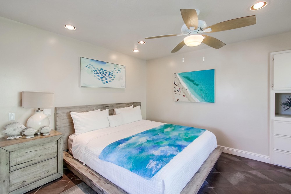 Virtual tour photo 47 of 73 for 3587 Ocean Front Walk