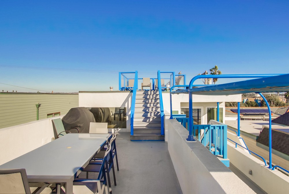 Virtual tour photo 55 of 73 for 3587 Ocean Front Walk
