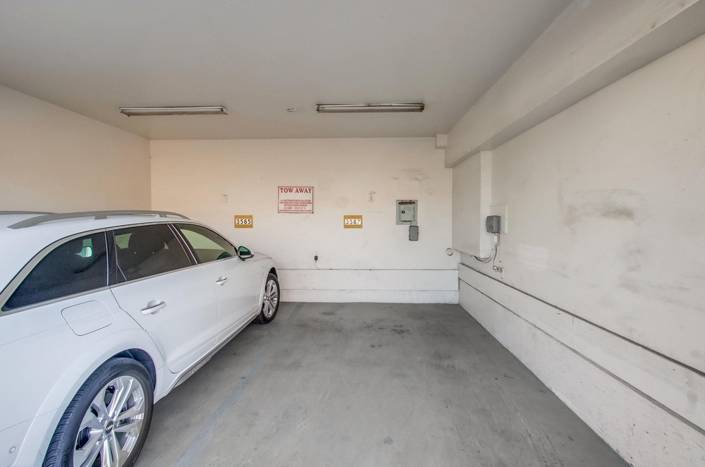 Virtual tour photo 71 of 73 for 3587 Ocean Front Walk