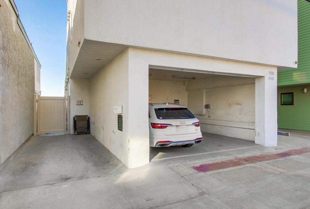 Virtual tour photo 72 of 73 for 3587 Ocean Front Walk