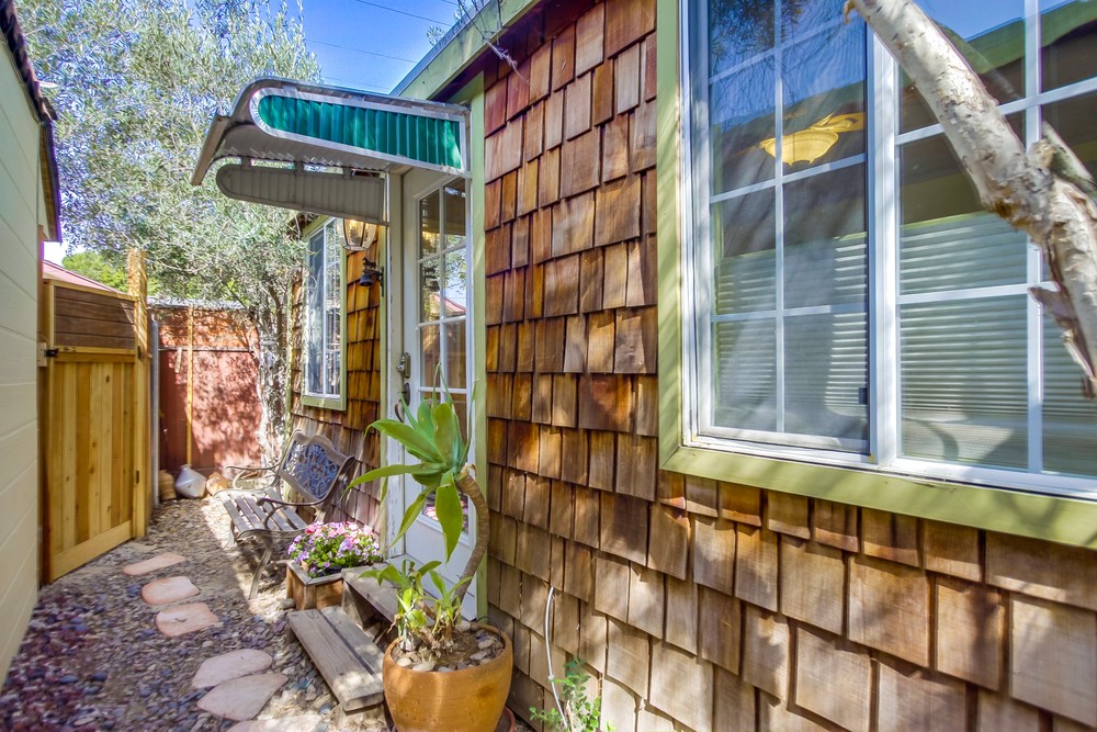 Virtual tour photo 7 of 58 for 3591 Dwight St
