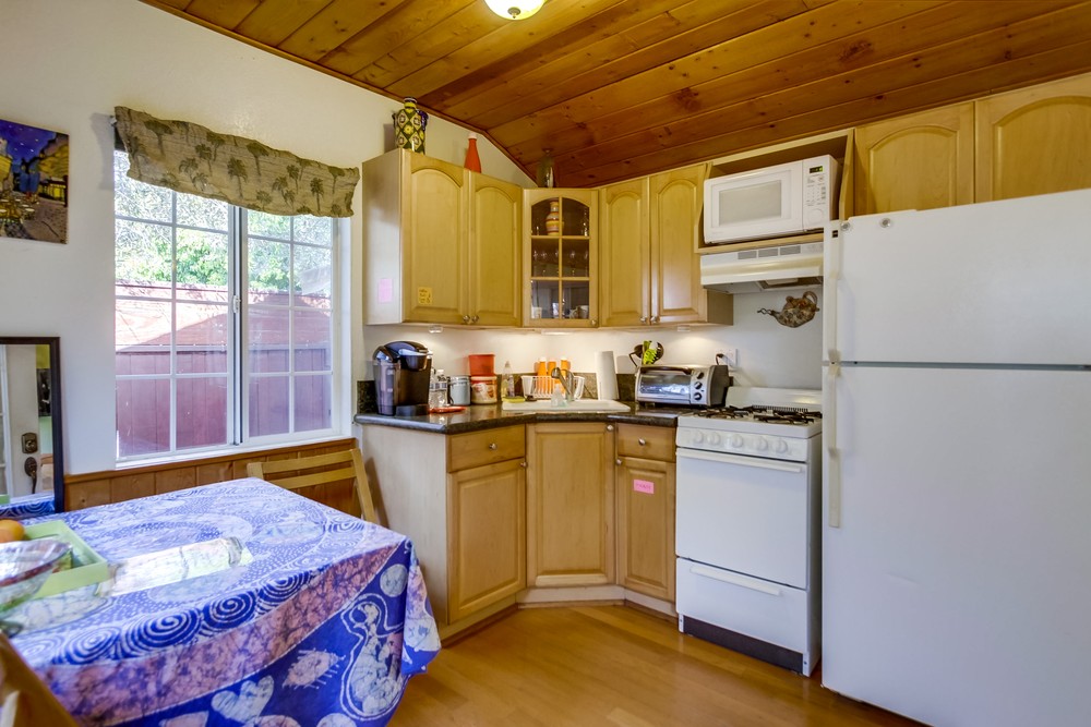 Virtual tour photo 13 of 58 for 3591 Dwight St
