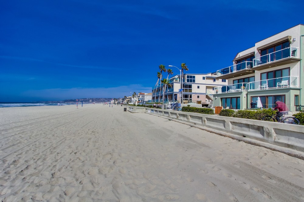 Virtual tour photo 3 of 78 for 3595 Ocean Front Walk