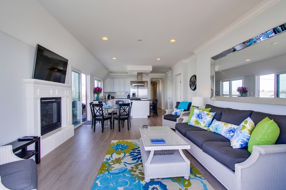 Virtual tour photo 12 of 78 for 3595 Ocean Front Walk