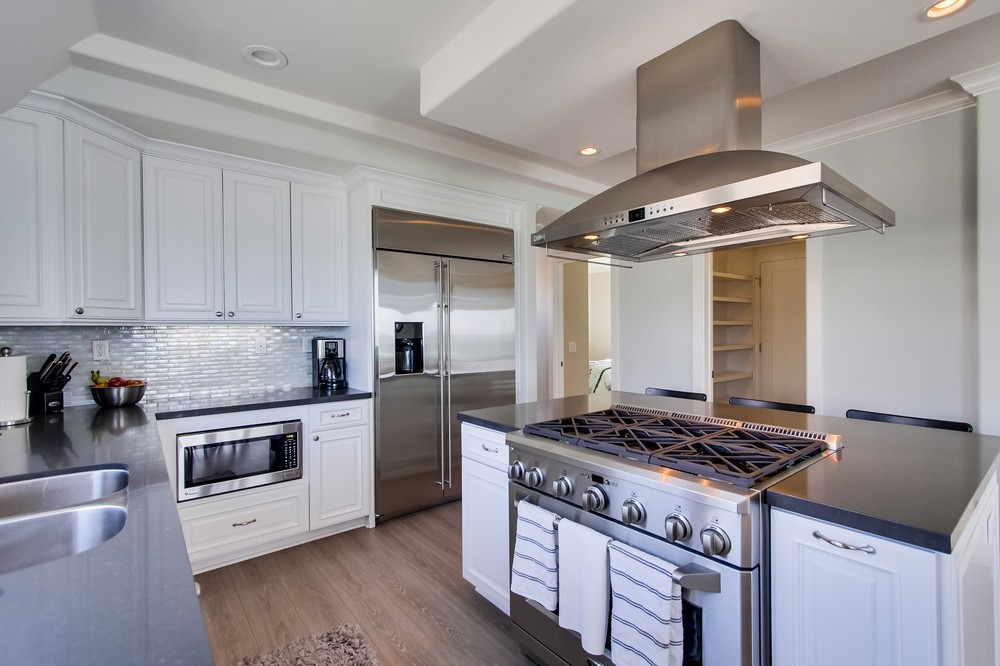 Virtual tour photo 17 of 78 for 3595 Ocean Front Walk