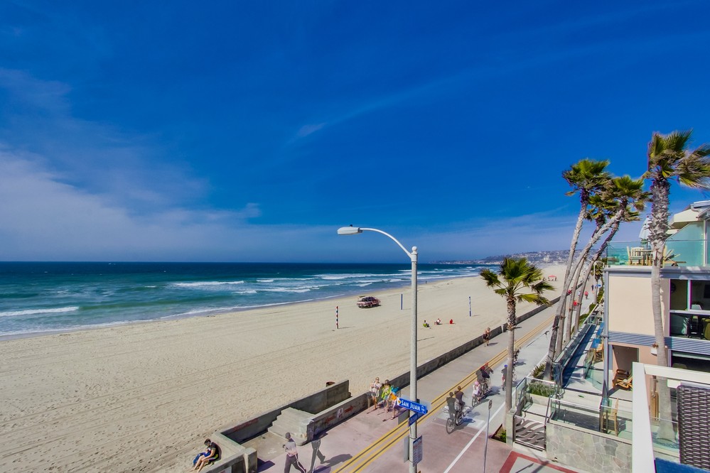Virtual tour photo 30 of 78 for 3595 Ocean Front Walk