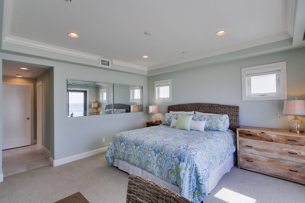 Virtual tour photo 37 of 78 for 3595 Ocean Front Walk