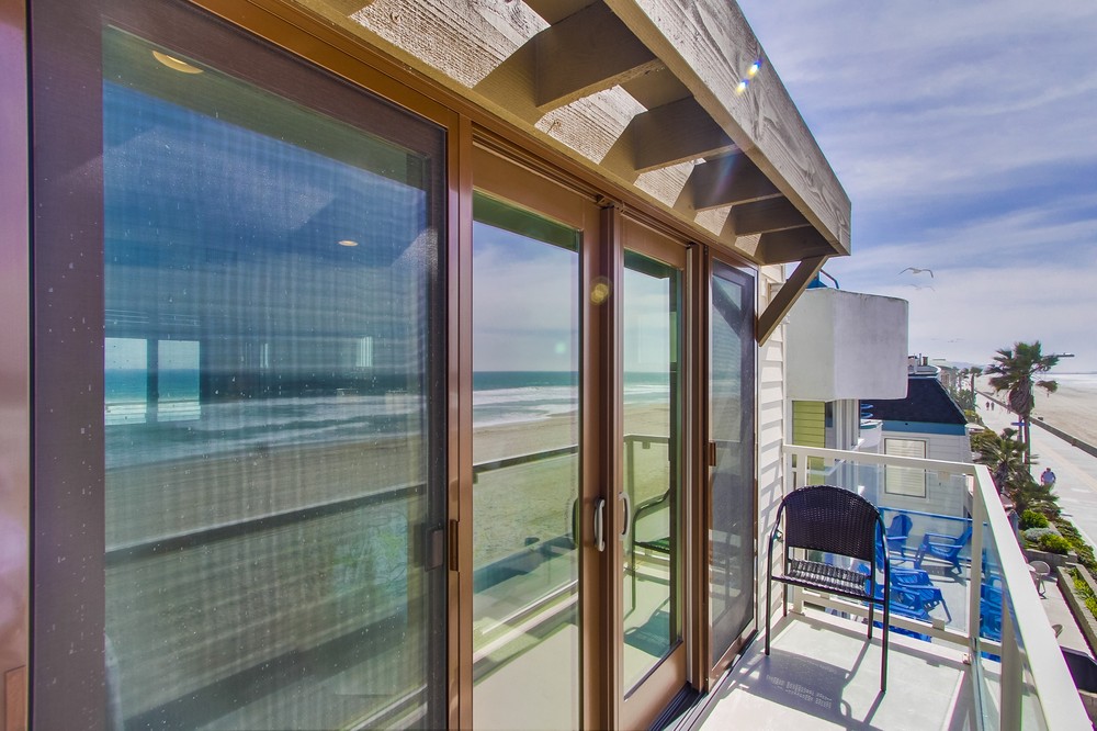 Virtual tour photo 43 of 78 for 3595 Ocean Front Walk