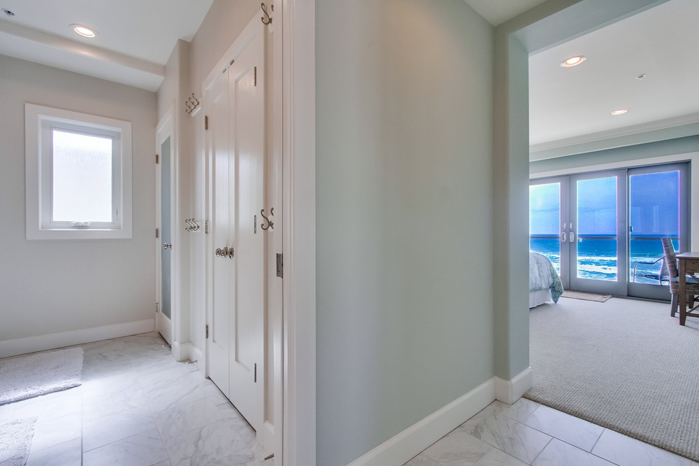 Virtual tour photo 45 of 78 for 3595 Ocean Front Walk