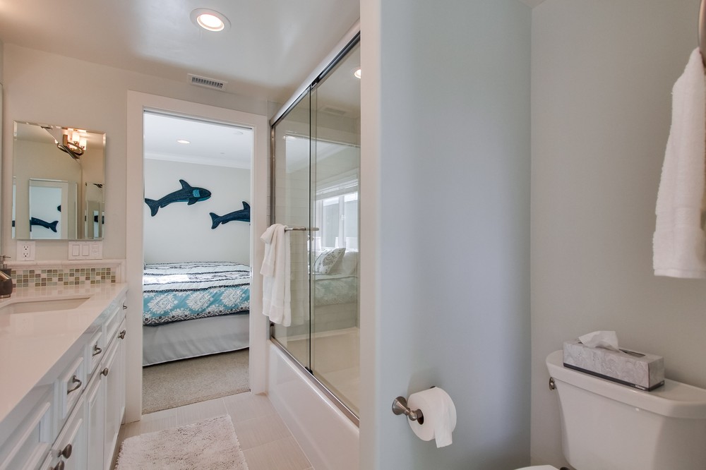 Virtual tour photo 54 of 78 for 3595 Ocean Front Walk