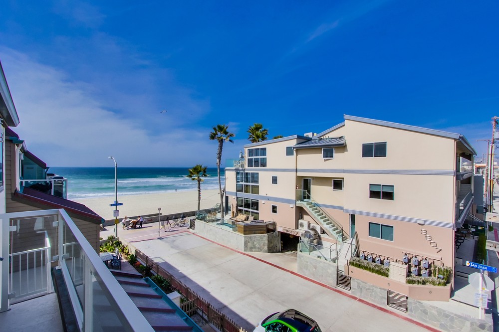 Virtual tour photo 65 of 78 for 3595 Ocean Front Walk