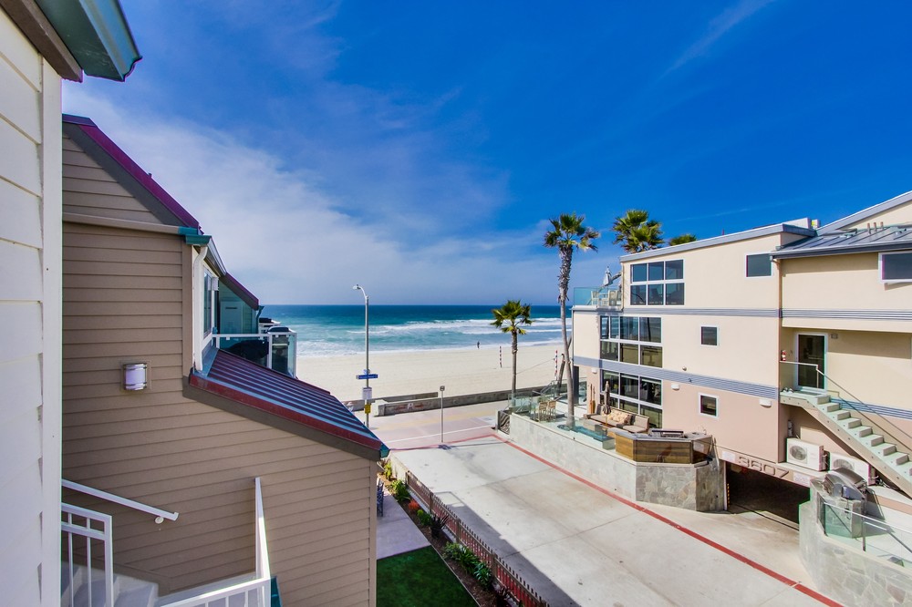 Virtual tour photo 66 of 78 for 3595 Ocean Front Walk