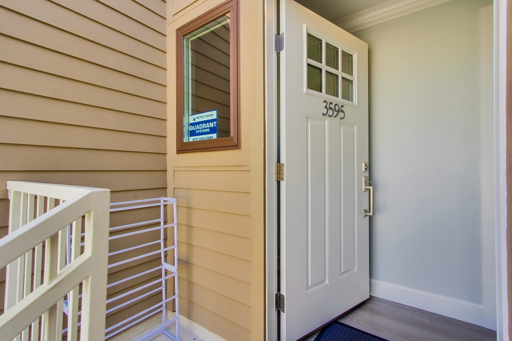Virtual tour photo 73 of 78 for 3595 Ocean Front Walk