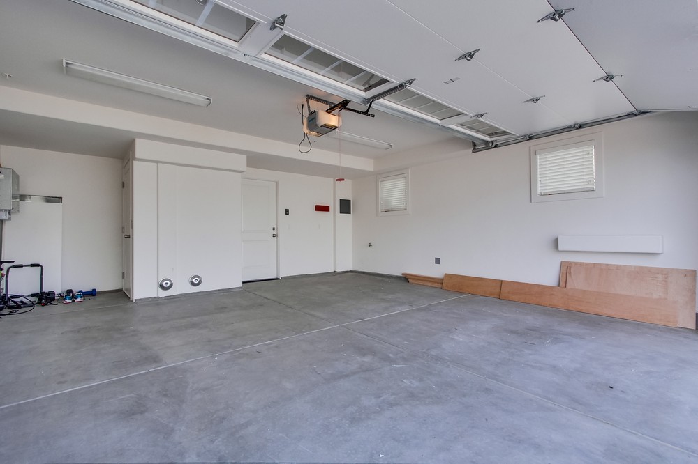 Virtual tour photo 76 of 78 for 3595 Ocean Front Walk