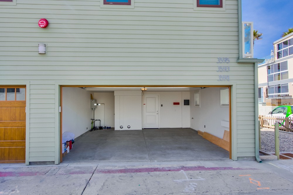 Virtual tour photo 77 of 78 for 3595 Ocean Front Walk