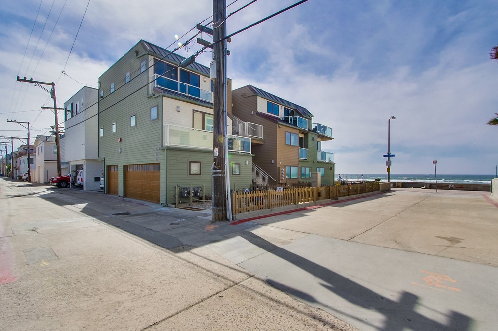Virtual tour photo 79 of 78 for 3595 Ocean Front Walk