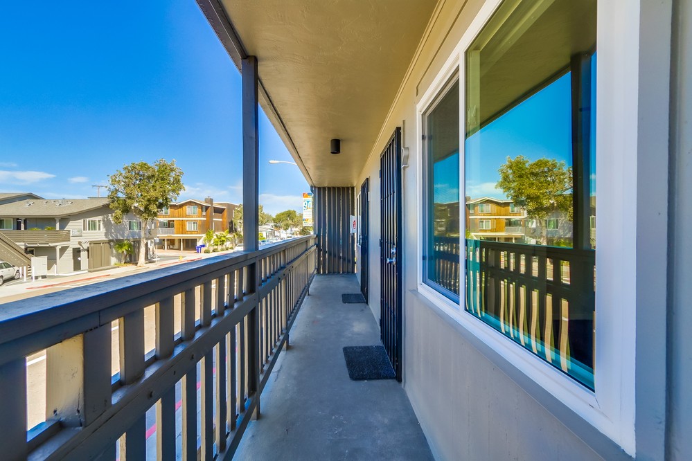 Virtual tour photo 11 of 38 for 3599 Mission Blvd #2