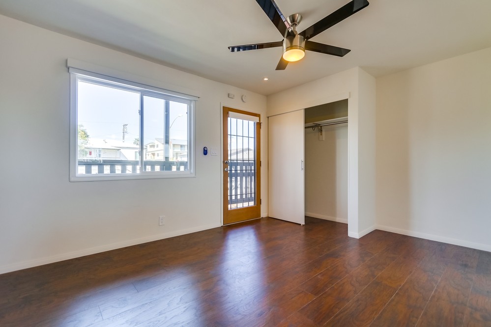 Virtual tour photo 15 of 38 for 3599 Mission Blvd #2