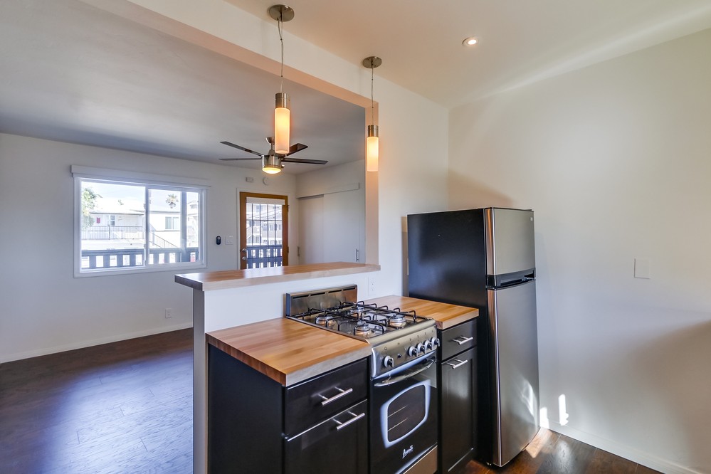 Virtual tour photo 24 of 38 for 3599 Mission Blvd #2