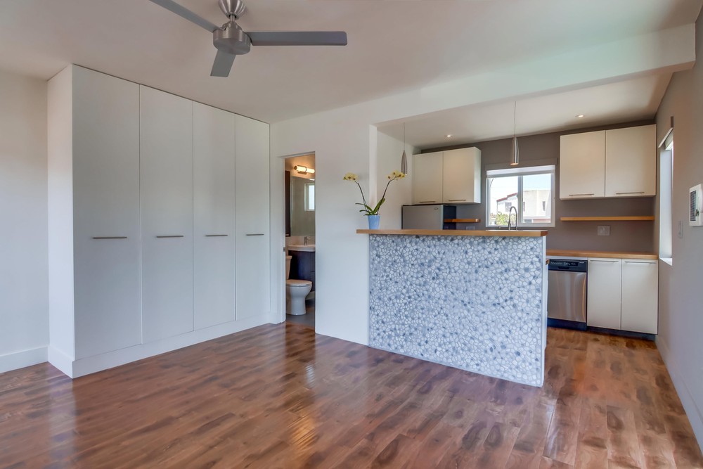 Virtual tour photo 13 of 27 for 3599 Mission Blvd #3