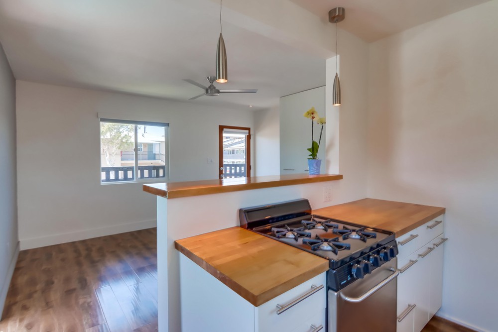 Virtual tour photo 21 of 27 for 3599 Mission Blvd #3