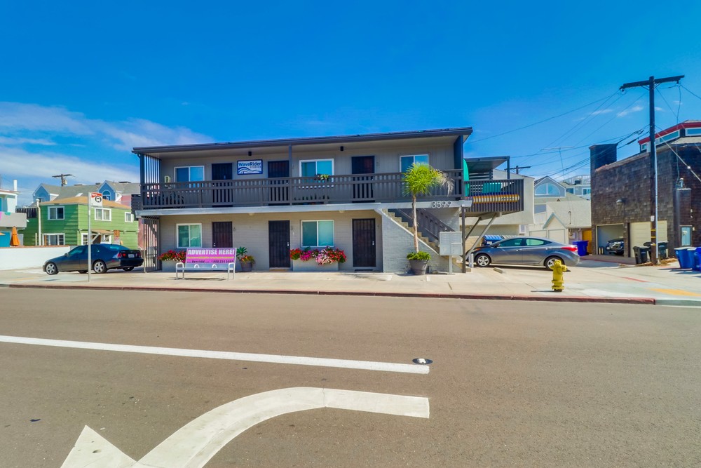Virtual tour photo 1 of 27 for 3599 Mission Blvd #4
