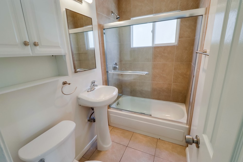 Virtual tour photo 20 of 27 for 3599 Mission Blvd #4