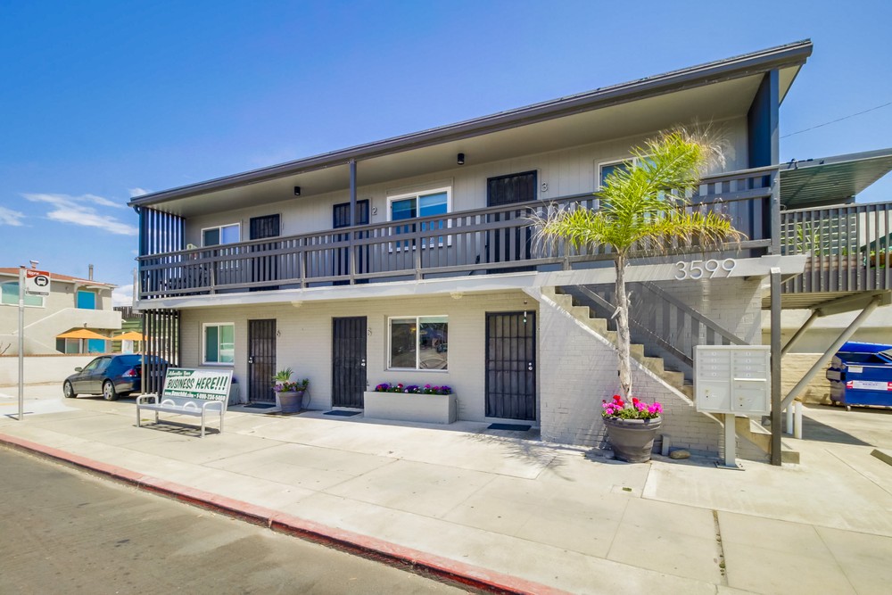 Virtual tour photo 1 of 24 for 3599 Mission Blvd #5