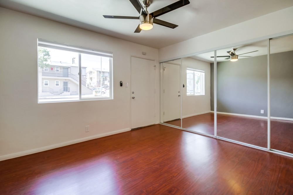 Virtual tour photo 7 of 24 for 3599 Mission Blvd #5